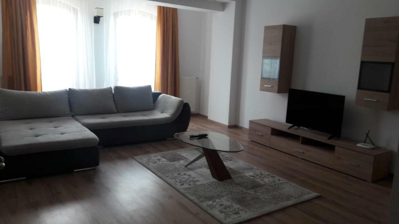 Travel Homzzz Apartments Târgu-Mureş Exterior foto