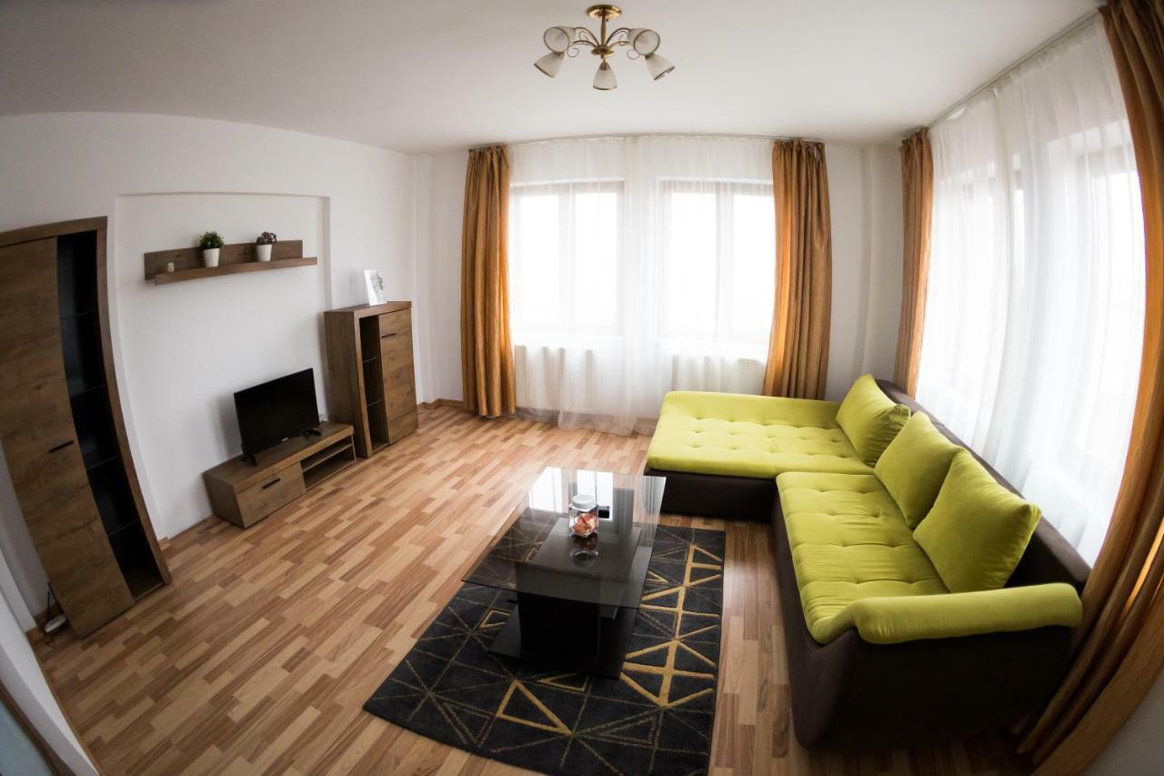 Travel Homzzz Apartments Târgu-Mureş Exterior foto